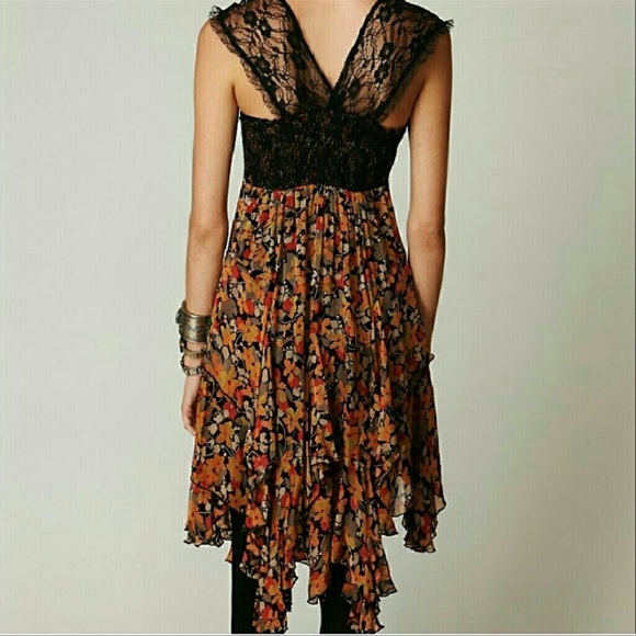 Rare no longer made floral and lace asymmetrical slip dress size XS ! - Picture 2 of 4